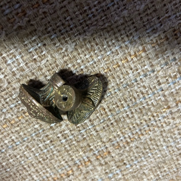 Drawer knobs - Picture 2 of 4